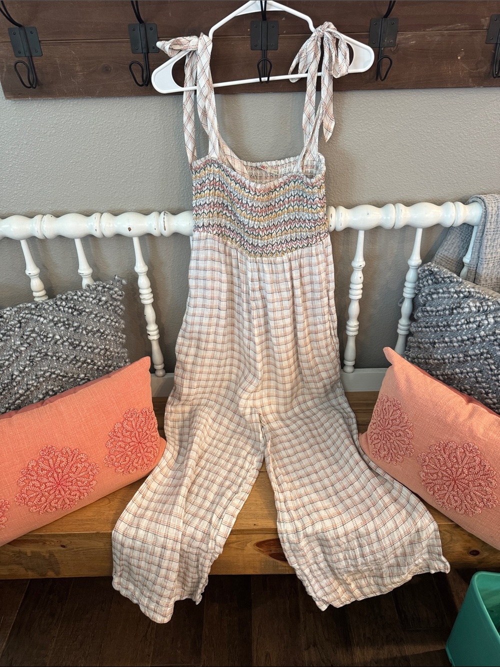 Faherty White Multicolor Textured Knit Top